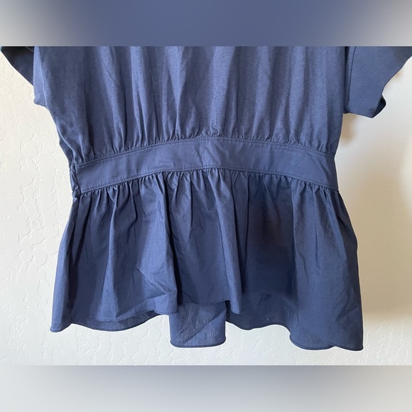 Halogen|Navy short sleeve blouse with mixed material and ruffle hem•••1X - Picture 3 of 10